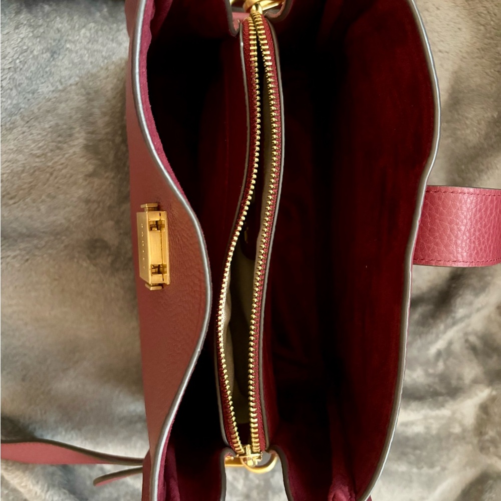 Like New! Radley London Sloane Crossbody Bag in Cranberry Red - Picture 3 of 10